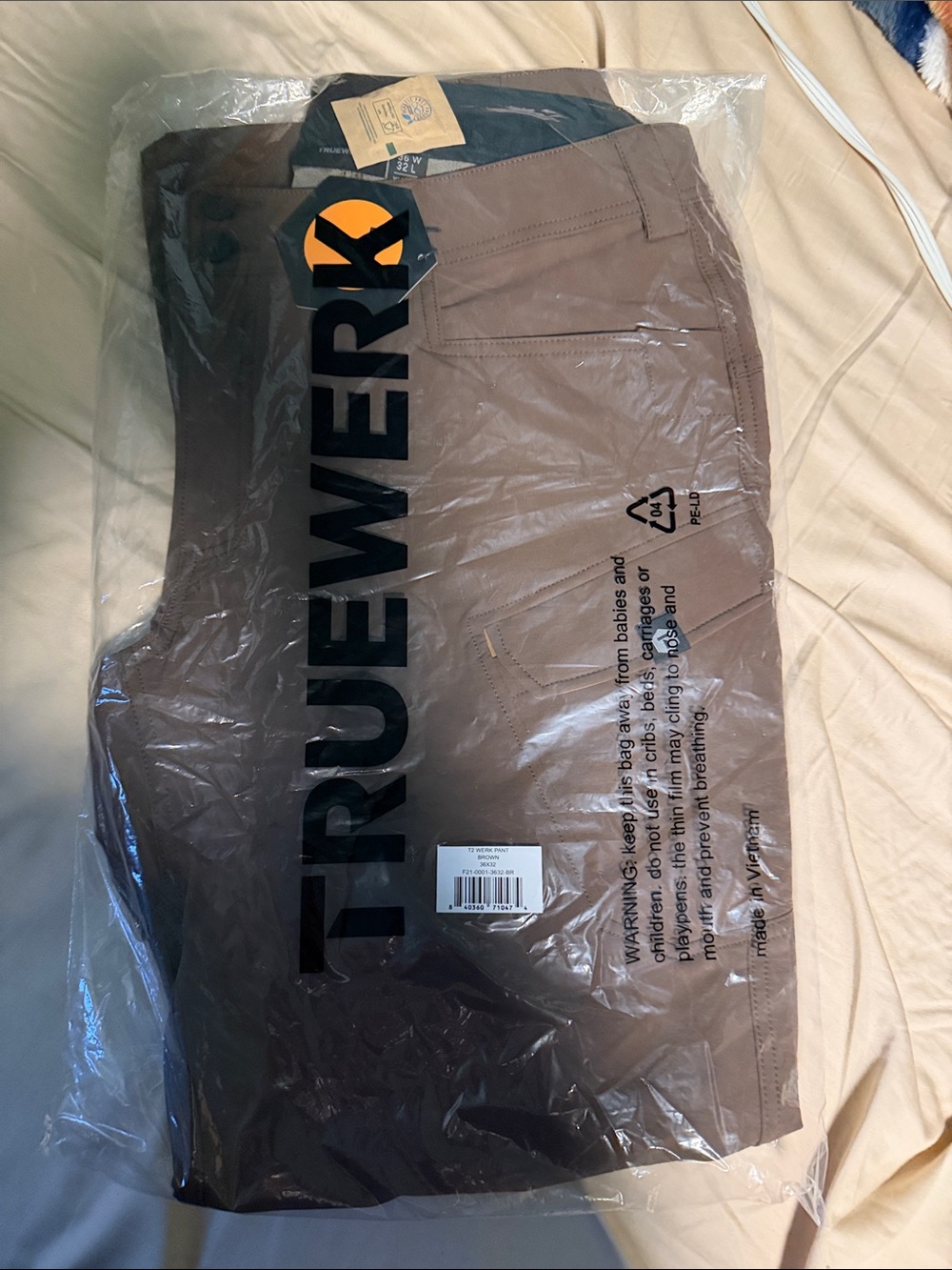TrueWerk Men's Brown Chino Pants - Straight Fit